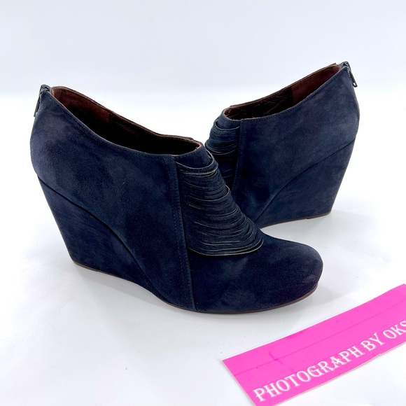 COCLICO SHOES Navy Blue SUEDE FRINGE WEDGE BOOTIES size 38.5 US 8 - Picture 12 of 16